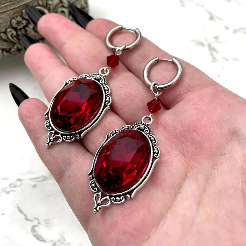Women'S Victorian Accessories - Vampir Cameo Küpeler, Gotik Takılar, Kan