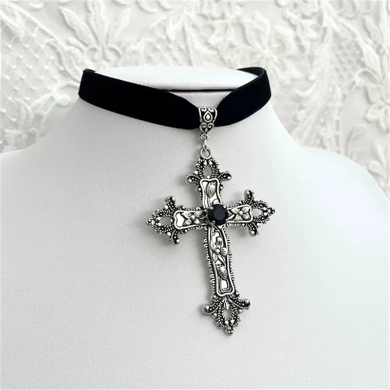 Women'S Victorian Accessories - Vintage Antik Gümüş Renkli Çapraz Gerdanlık