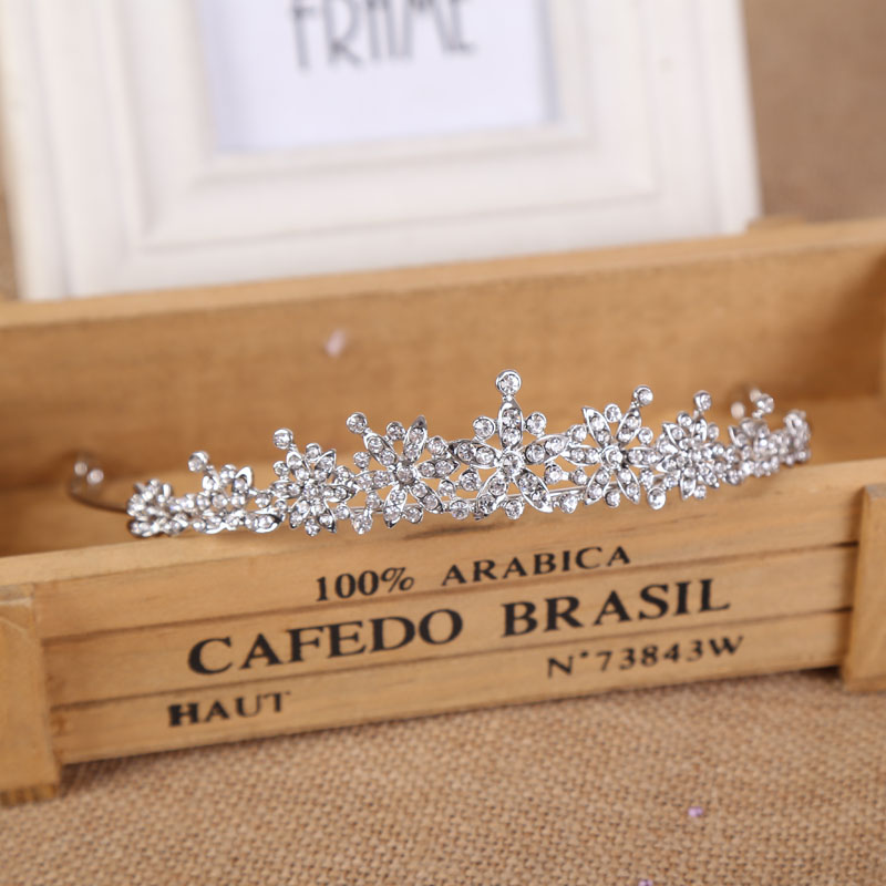 Kristal Düğün Gelin Tiara Saç  - Women'S Accessories List incelemesi ve fiyatı