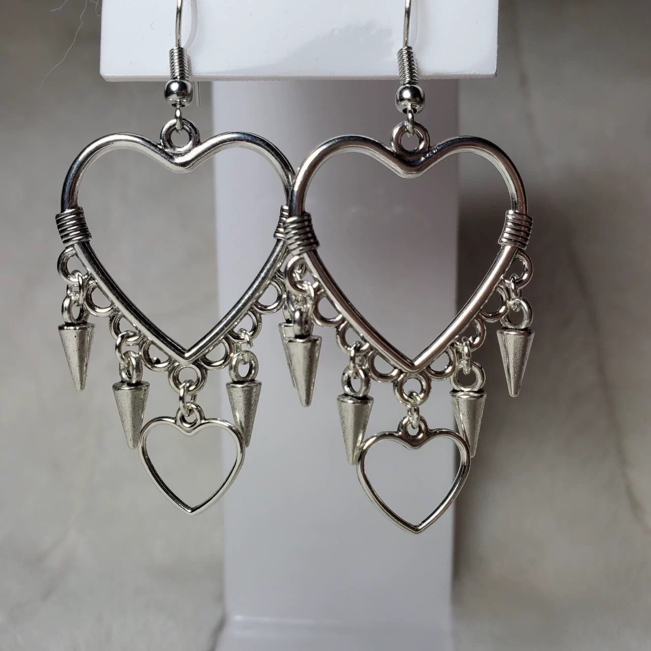 Punk perçin küpe kadınlar için - Women'S Victorian Accessories incelemesi ve fiyatı