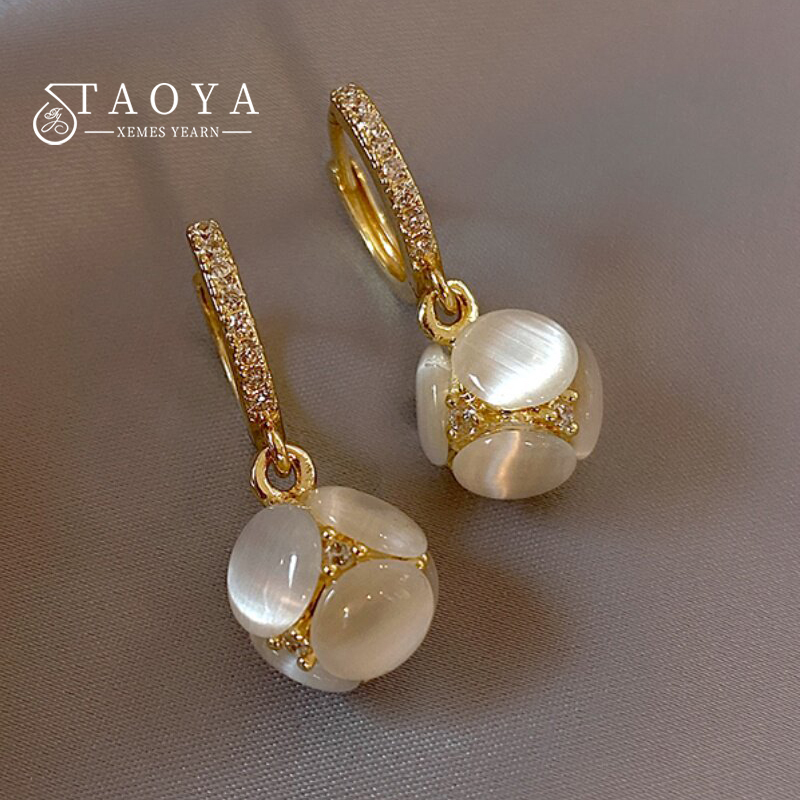 Zarif Kedi Gözü Taşlı Yuvarlak - Women'S Accessories Trends 2026 incelemesi ve fiyatı